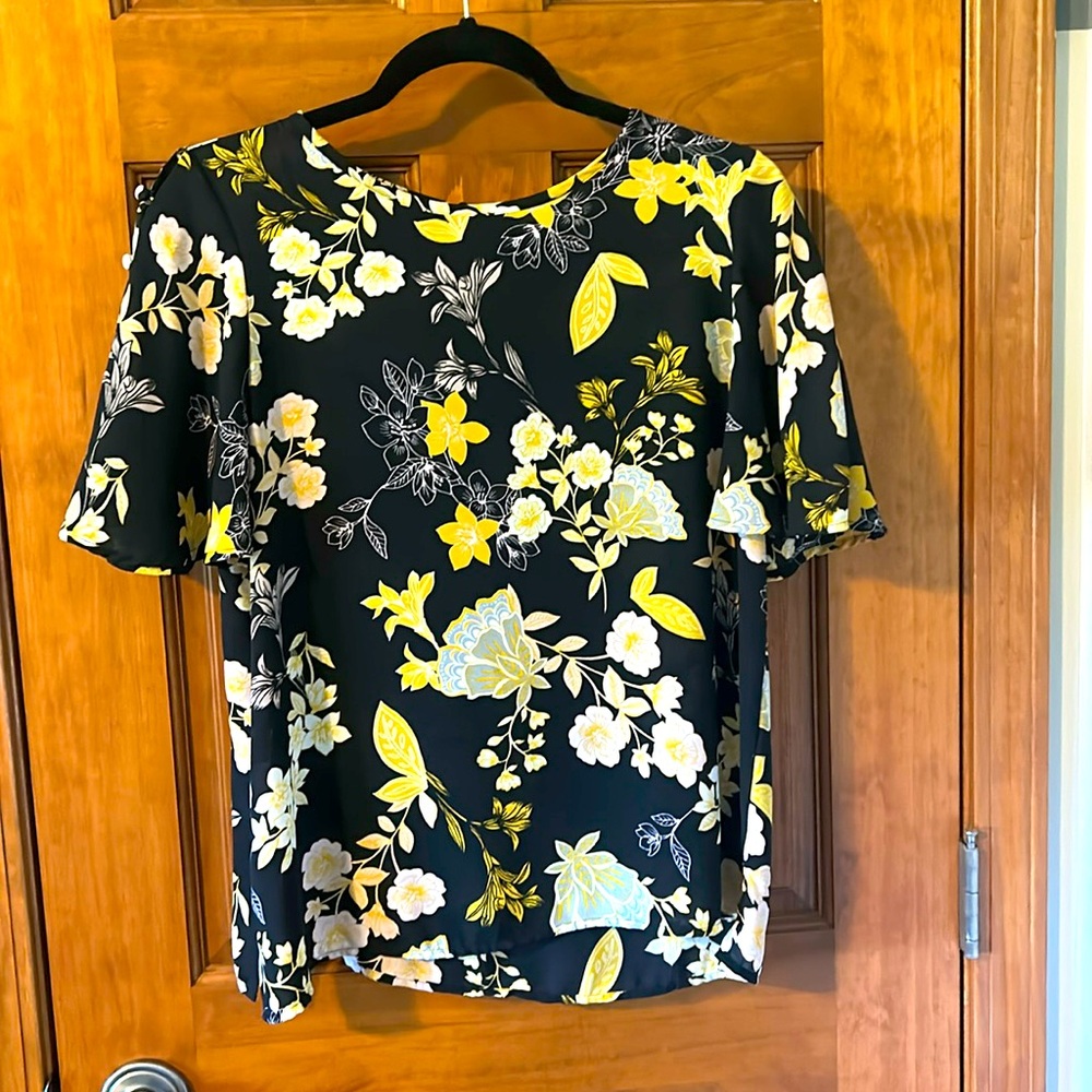 Loft Tshirt